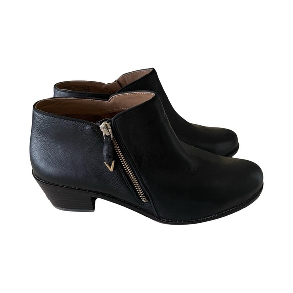 COPY - Vionic Jolene Ankle Boot - Size 11 - Picture 2 of 7